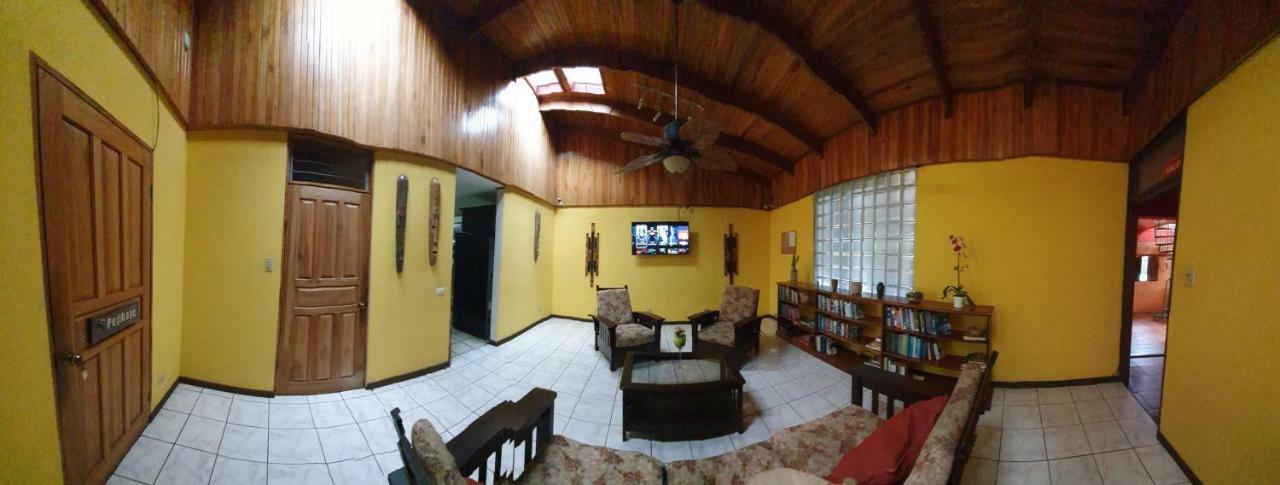 Turrialba Bed & Breakfast Bagian luar foto