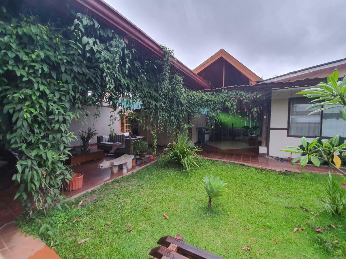 Turrialba Bed & Breakfast Bagian luar foto