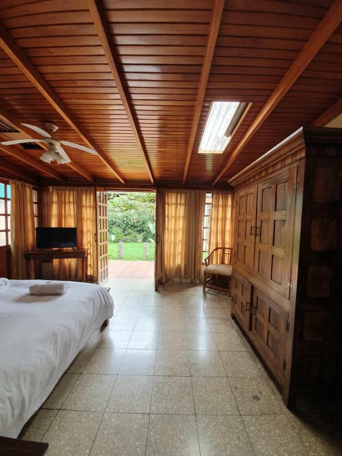 Turrialba Bed & Breakfast Bagian luar foto